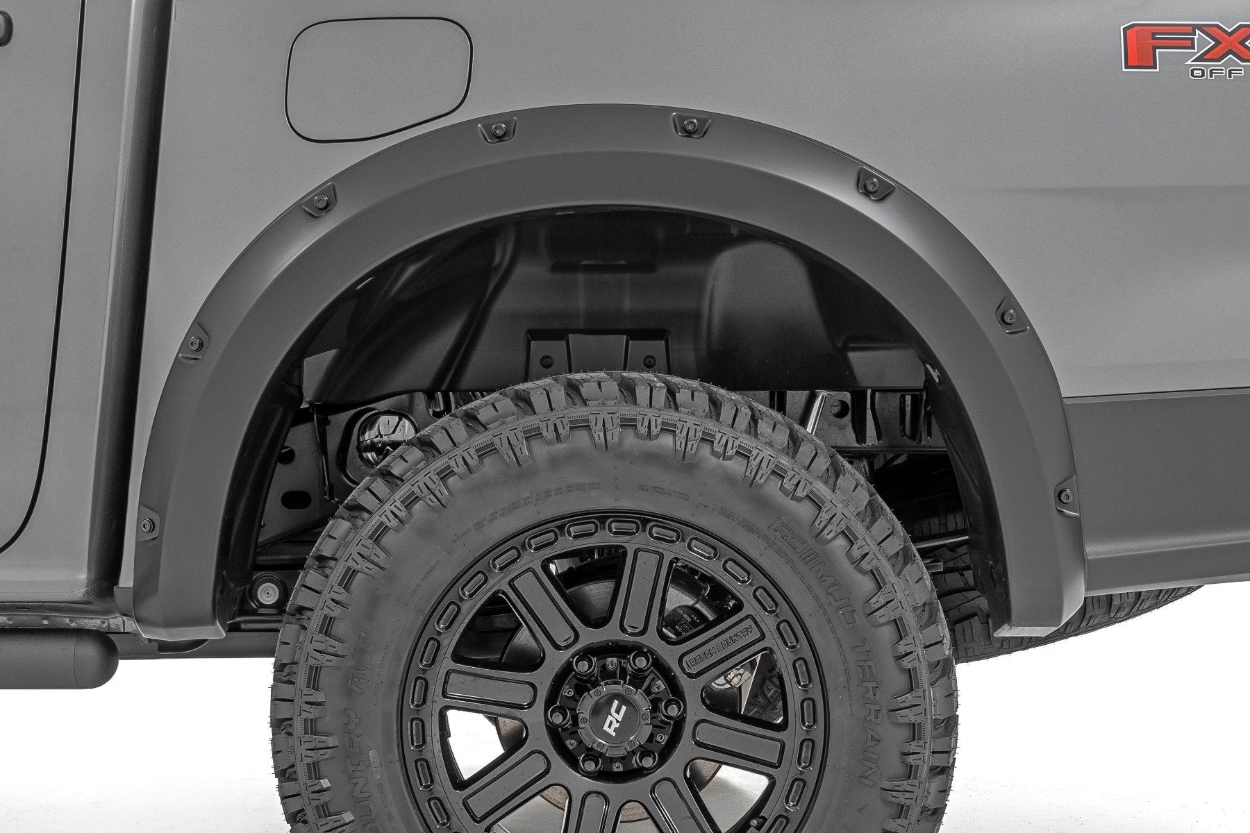 Pocket Fender Flares | YZ Oxford White | Ford Ranger 2WD/4WD (2024-2025)